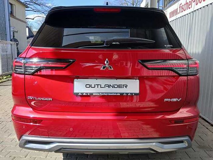 Mitsubishi Outlander 2.4i Plug-in-Hybrid Top