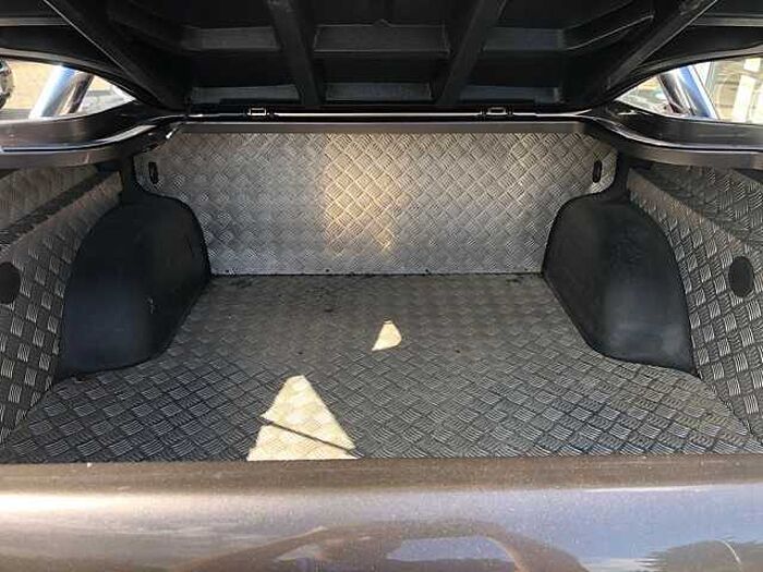 Mitsubishi L200 4x4 Automatik DC Top / AHK