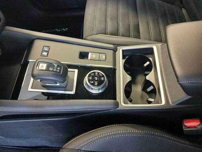 Mitsubishi Outlander 2.4i Plug-in Hybrid - Intro Edition