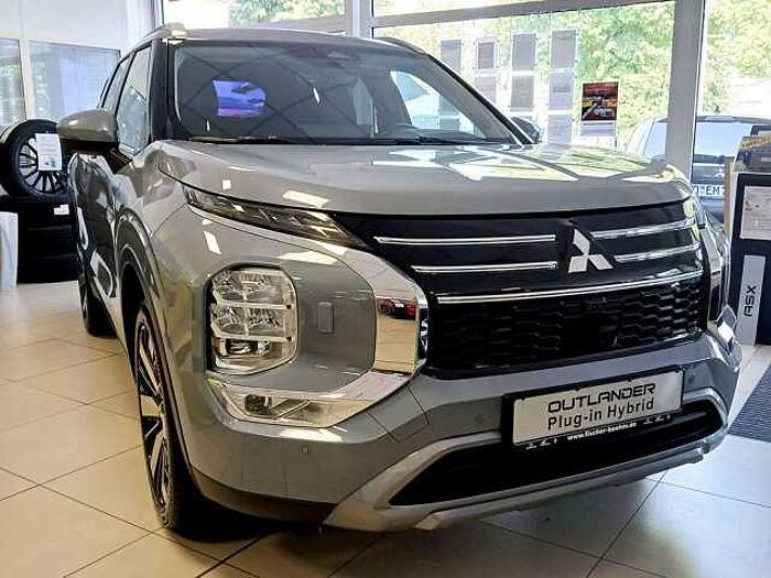 Mitsubishi Outlander 2.4i Plug-in Hybrid - Intro Edition
