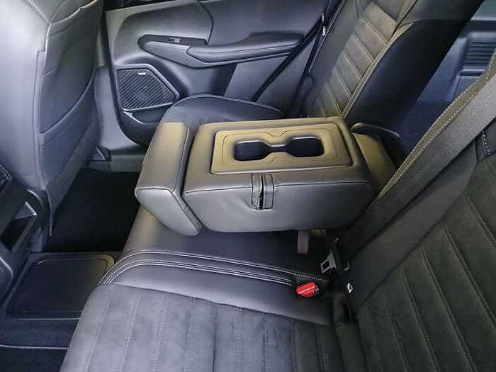 Mitsubishi Outlander 2.4i Plug-in Hybrid - Intro Edition