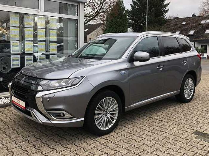 Mitsubishi Outlander 2.4i Plug-in-Hybrid 4WD Plus