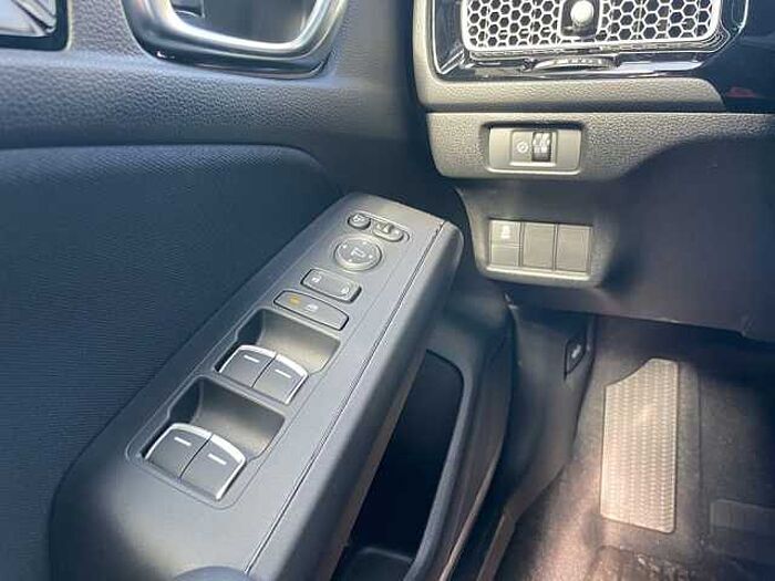 Honda Civic e: HEV 2.0 i-MMD Hybrid Sport - Facelift