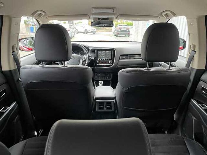 Mitsubishi Outlander 2.4i Plug-in-Hybrid Spirit 4WD