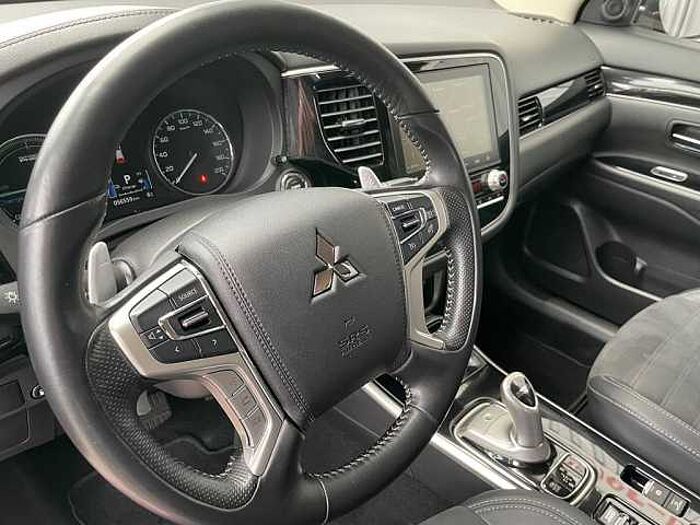 Mitsubishi Outlander 2.4i Plug-in-Hybrid Spirit 4WD