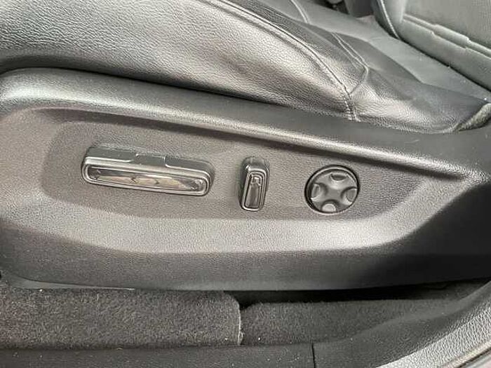 Honda CR-V 1.5i Executive - 4WD - AHK