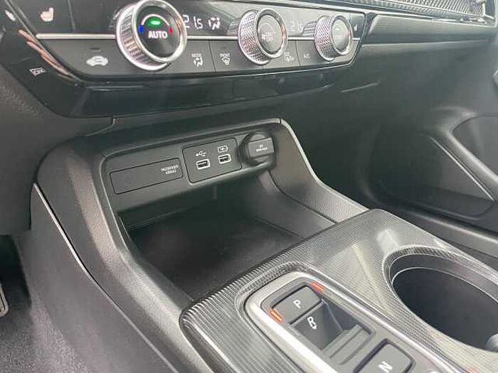 Honda Civic e: HEV 2.0 i-MMD Hybrid Elegance