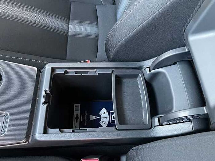 Honda Civic e: HEV 2.0 i-MMD Hybrid Elegance