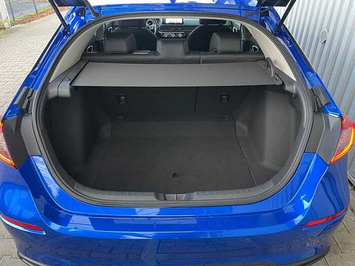 Honda Civic e: HEV 2.0 i-MMD Hybrid Elegance