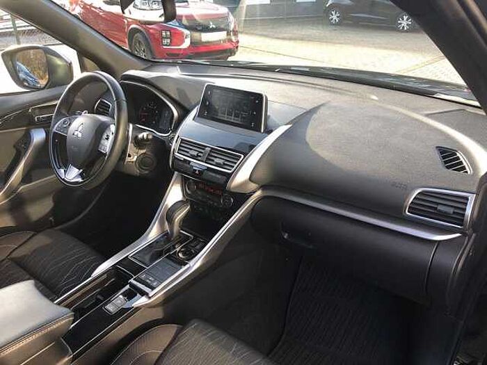 Mitsubishi Eclipse Cross 1.5i Spirit+ mit Allwetterreifen