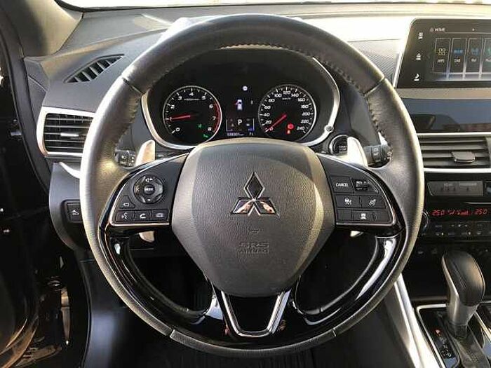 Mitsubishi Eclipse Cross 1.5i Spirit+ mit Allwetterreifen