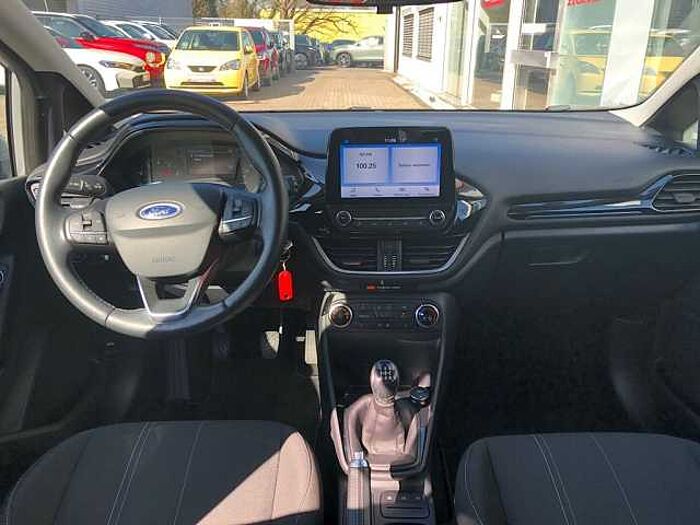Ford Fiesta 1.1 Cool&Connect - Allwetterreifen