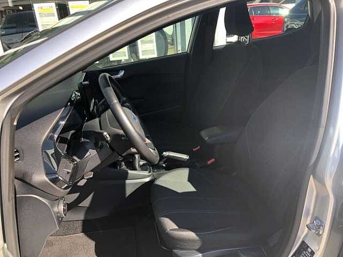 Ford Fiesta 1.1 Cool&Connect - Allwetterreifen