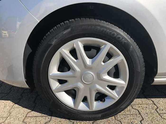 Ford Fiesta 1.1 Cool&Connect - Allwetterreifen