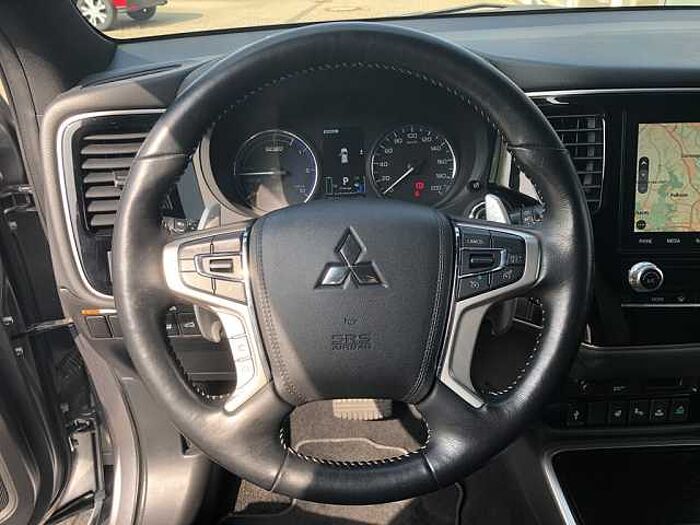 Mitsubishi Outlander 2.4i Plug-in-Hybrid Diamant+