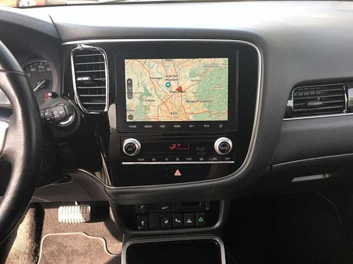 Mitsubishi Outlander 2.4i Plug-in-Hybrid Diamant+