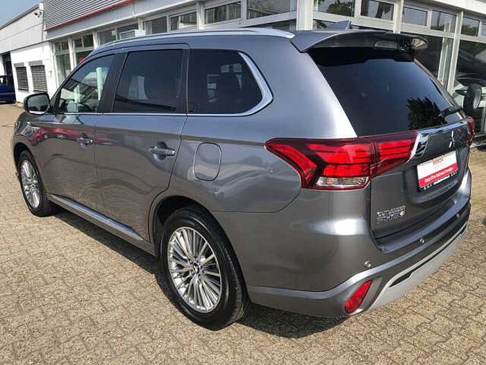 Mitsubishi Outlander 2.4i Plug-in-Hybrid Diamant+