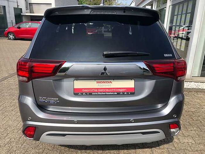 Mitsubishi Outlander 2.4i Plug-in-Hybrid Diamant+