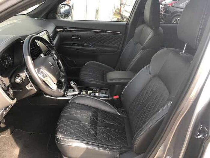Mitsubishi Outlander 2.4i Plug-in-Hybrid Diamant+