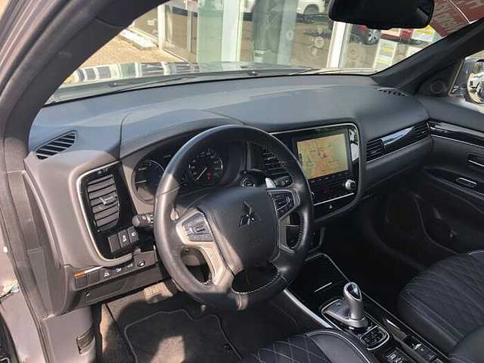 Mitsubishi Outlander 2.4i Plug-in-Hybrid Diamant+