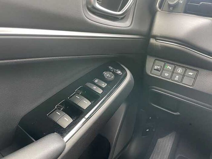 Honda HR-V 1.5i-MMD Hybrid Advance / Allwetter