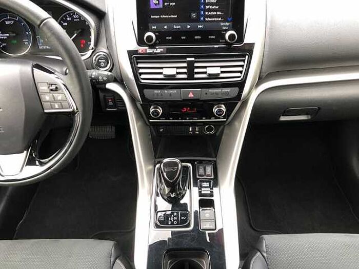Mitsubishi Eclipse Cross 2.4i Plug-in Hybrid Select AWD