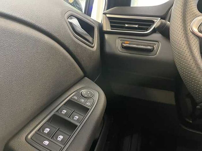 Mitsubishi Colt Hybrid 1.6 Hybrid Edition / F&B Sport