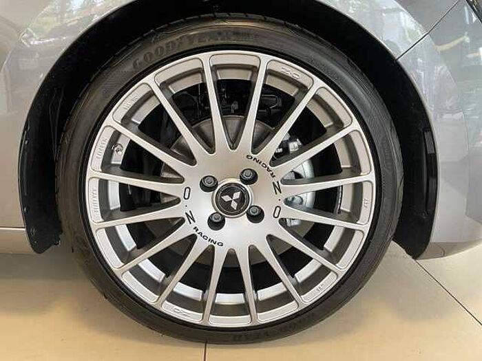 Mitsubishi Colt Hybrid 1.6 Hybrid Edition / F&B Sport