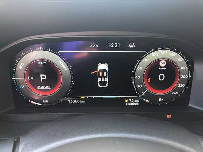 Nissan Juke 1.6 Hybrid Tekna - BOSE - Allwetterreifen