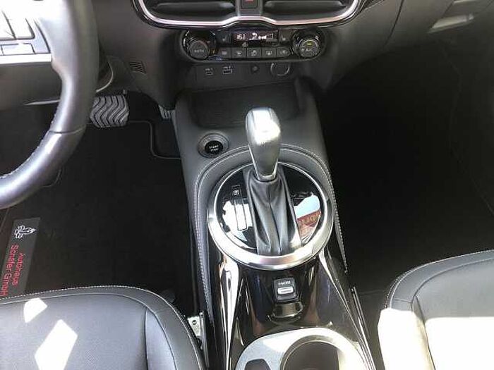 Nissan Juke 1.6 Hybrid Tekna - BOSE - Allwetterreifen