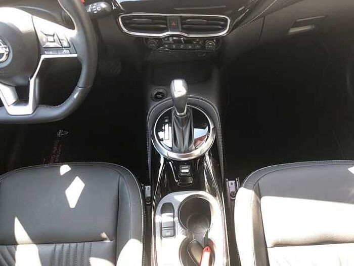 Nissan Juke 1.6 Hybrid Tekna - BOSE - Allwetterreifen
