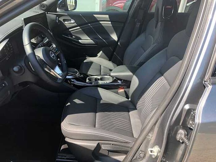Nissan Juke 1.6 Hybrid Tekna - BOSE - Allwetterreifen