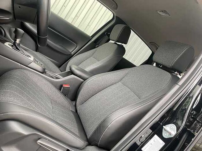 Honda Jazz 1.5i Hybrid Advance
