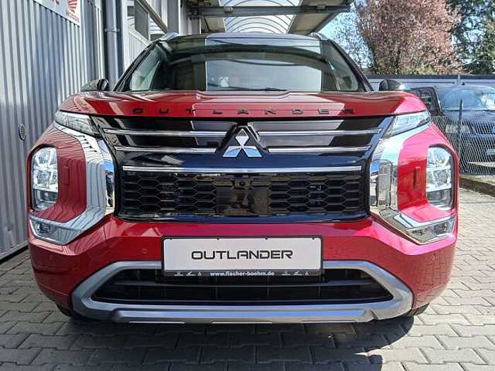 Mitsubishi Outlander 2.4i Plug-in-Hybrid Top