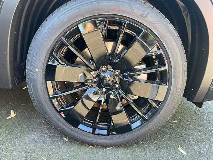 Mitsubishi Outlander PHEV Diamant Top Black Edition - Luxur